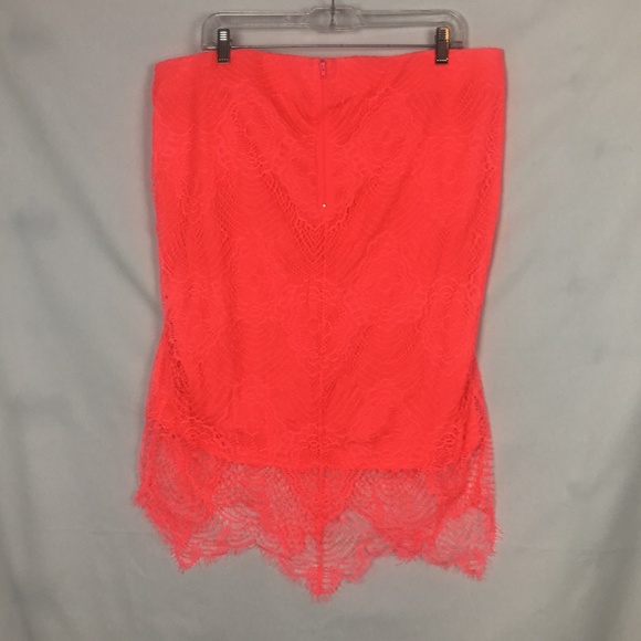 torrid Dresses & Skirts - Florescent Coral lace overlay skirt- Torrid- NWT